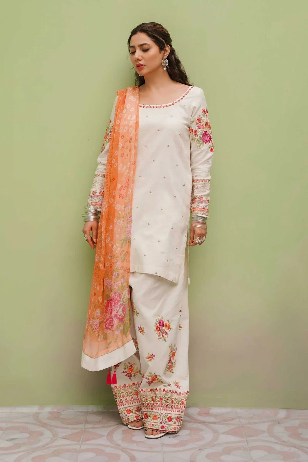 unstich lawn embroidered suit