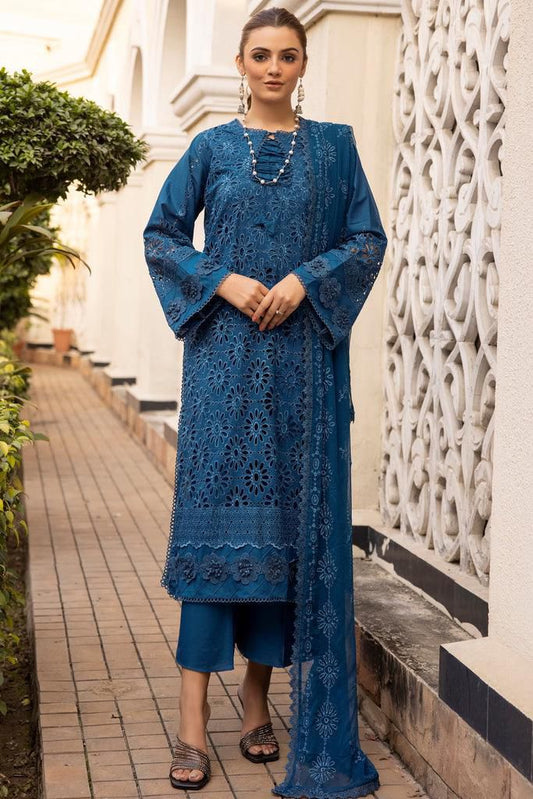 heavy embroidered lawn 3pc