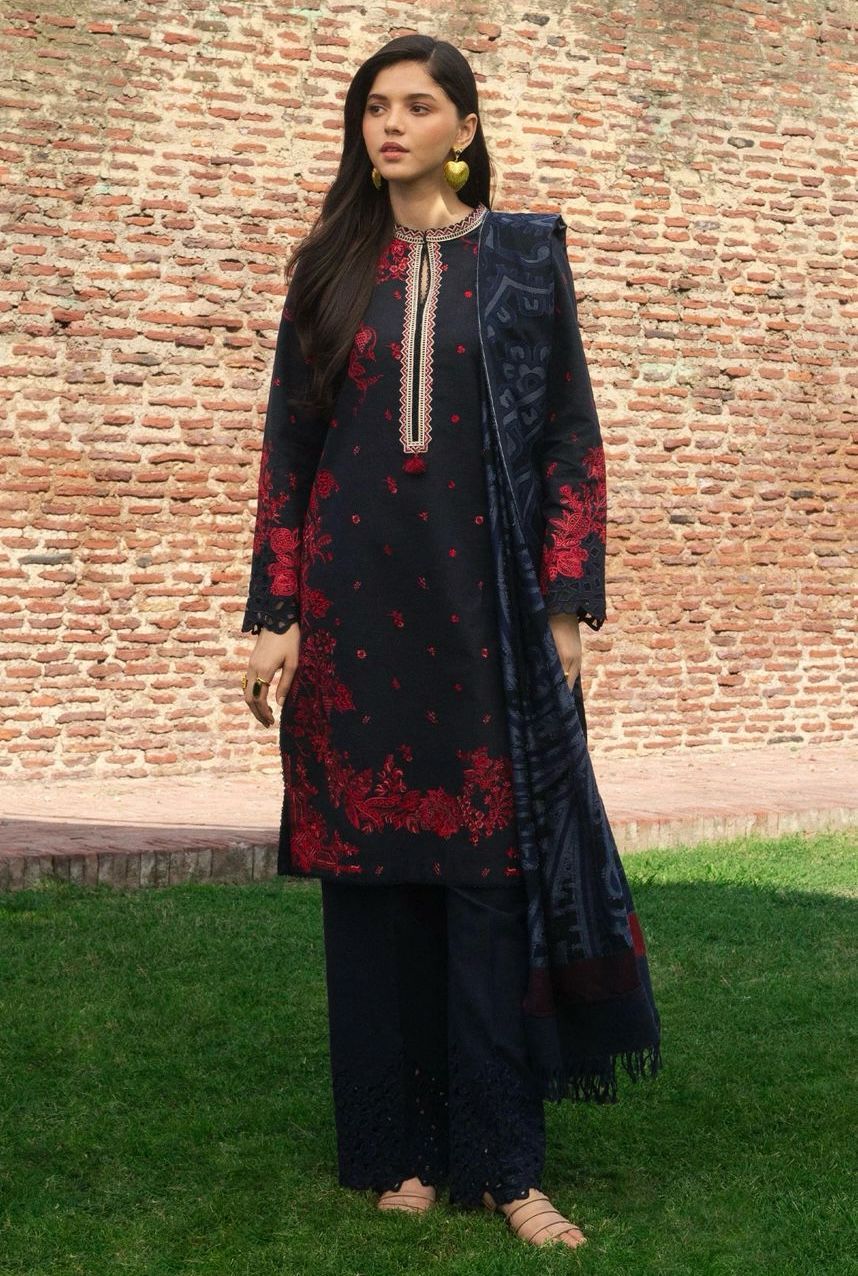 heavy embroidered lawn 3pc